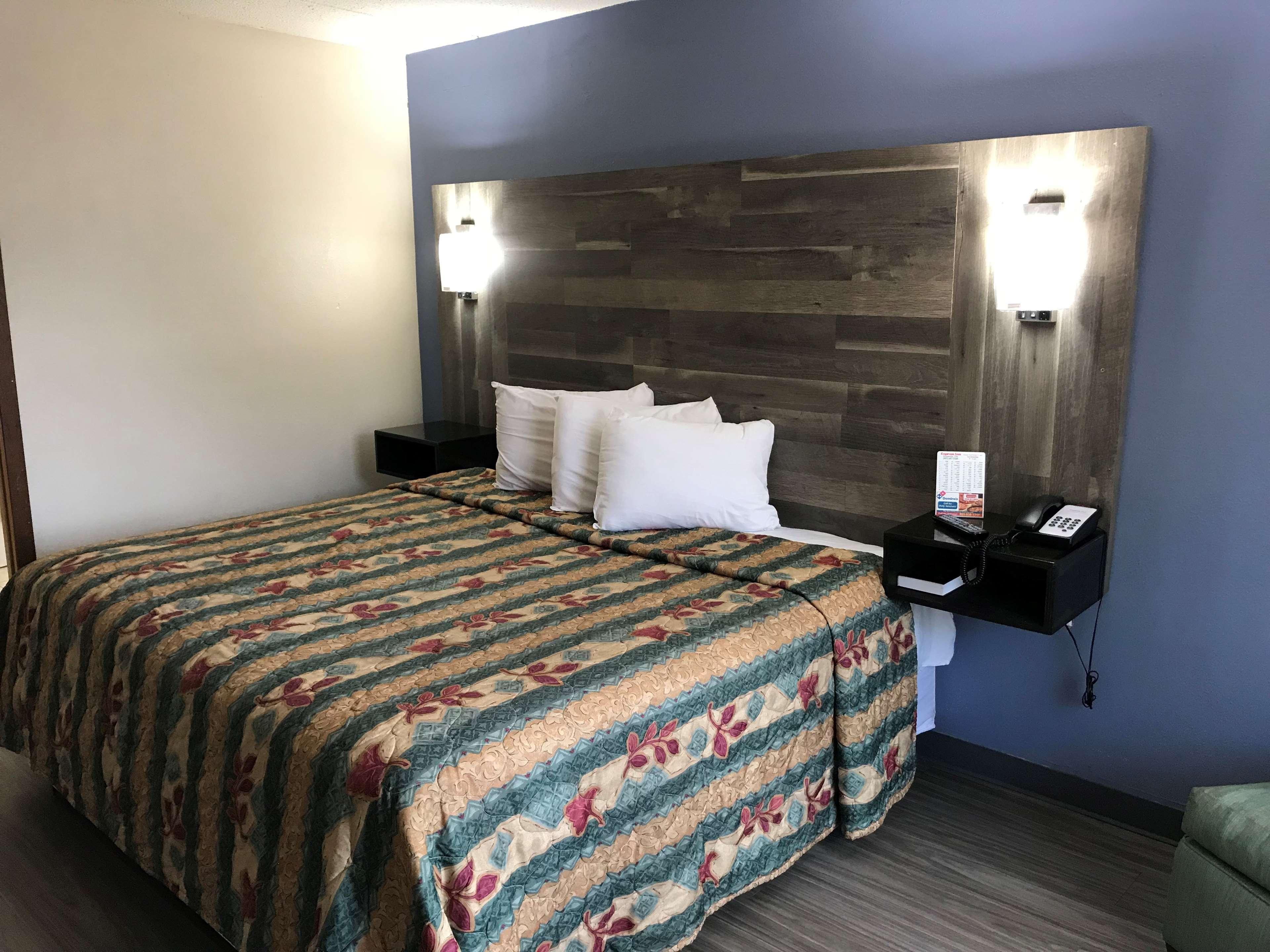 Days By Wyndham Knoxville North Hotel Powell