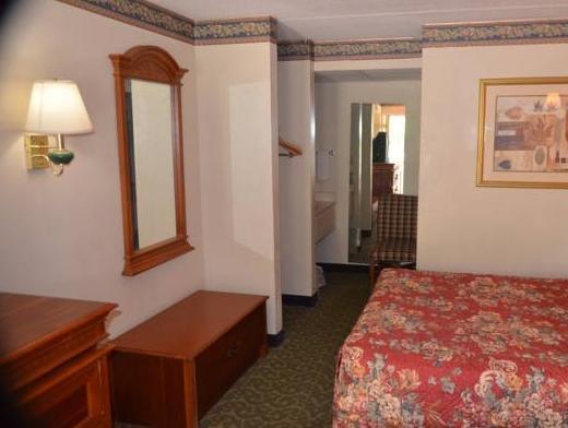 Hotel Days By Wyndham Knoxville North